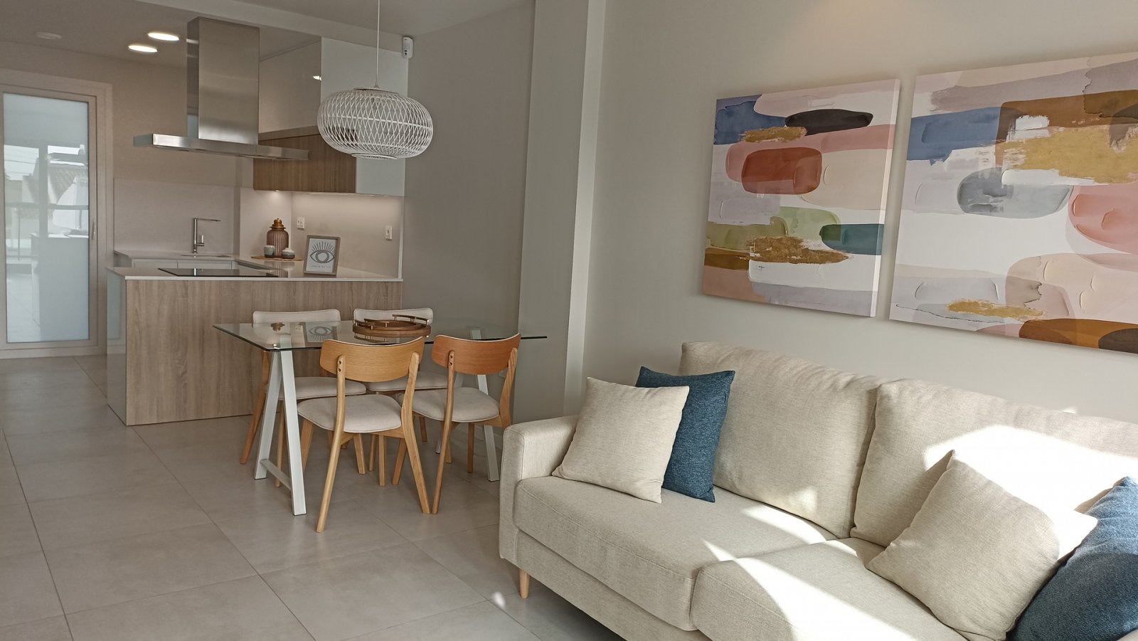 Modern apartments by the sea, Mil Palmeras, investment opportunity