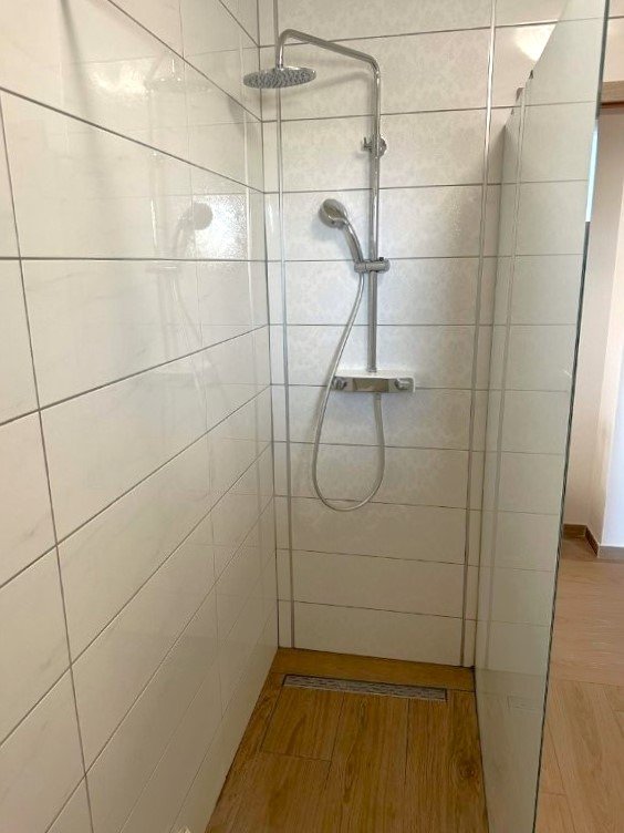 Investment apartment house 800 m from the beach, Vir, Croatia