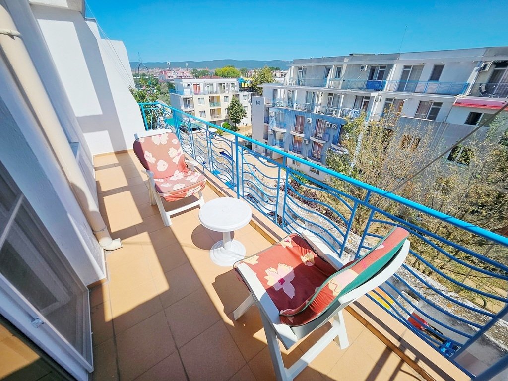 Spacious maisonette apartment with 2 bedrooms in the Sunny Day 3 complex at Sunny Beach, Bulgaria