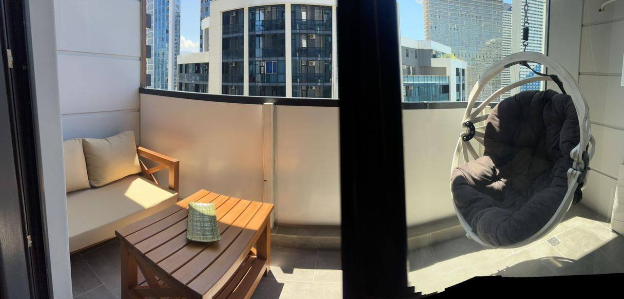 Spacious Modern Studio near the Alley of Heroes – Batumi, Georgia – Balcony & Sea View