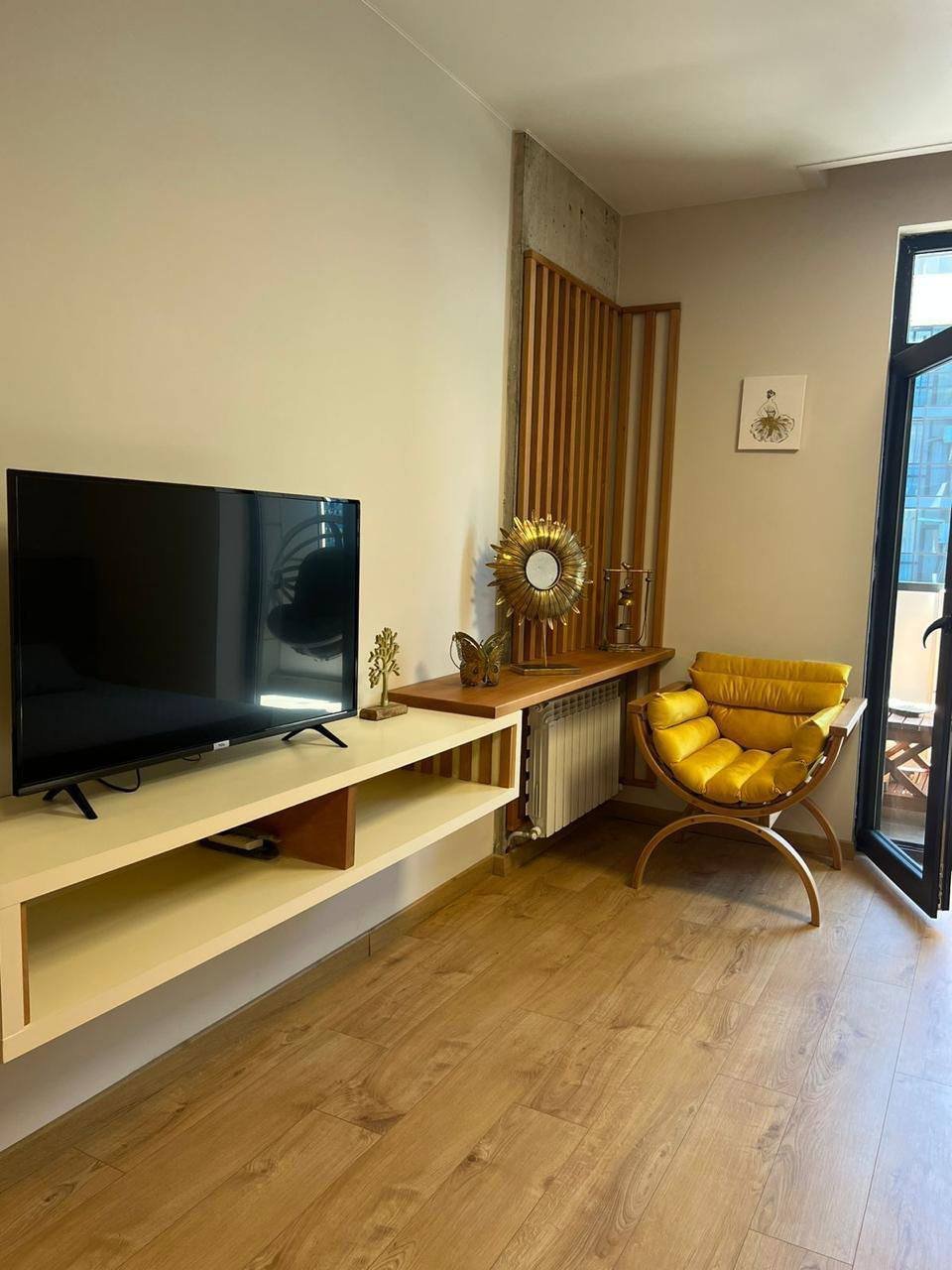 Spacious Modern Studio near the Alley of Heroes – Batumi, Georgia – Balcony & Sea View