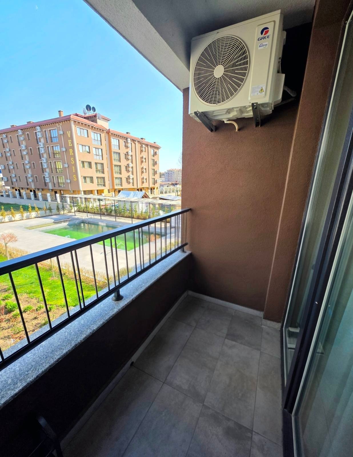 1+1 apartment in the prestigious Domenico complex on Sunny Beach, Bulgaria