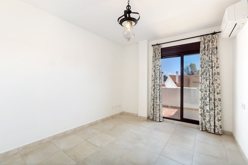 Modernes Apartment mit touristischer Lizenz in der Nähe von Puerto Banús, Marbella, Spanien