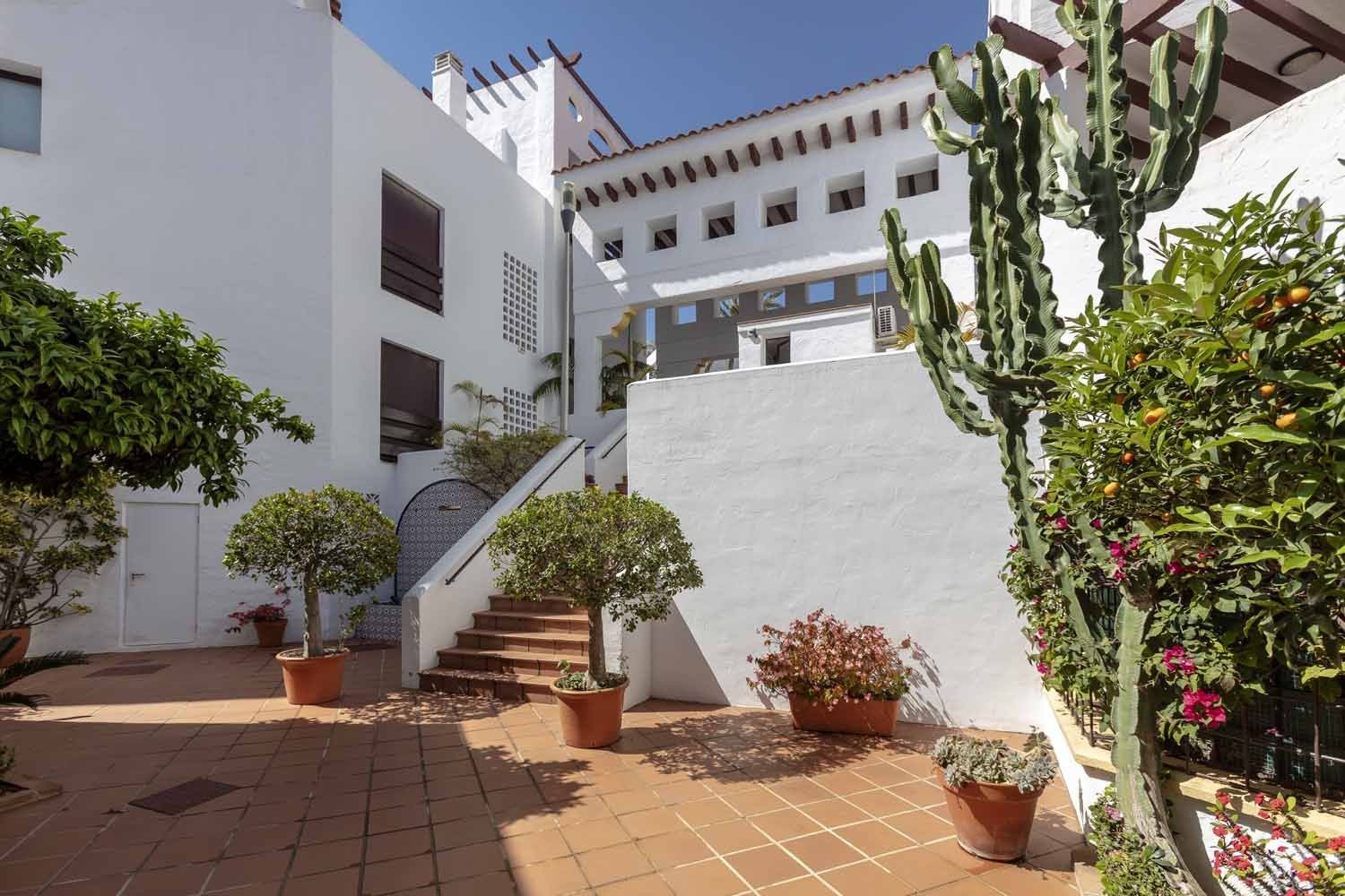 Modernes Apartment mit touristischer Lizenz in der Nähe von Puerto Banús, Marbella, Spanien