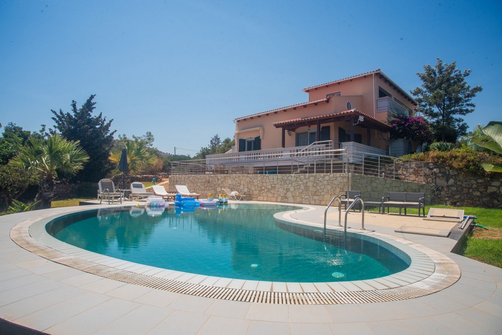 Sea-view apartment with mezzanine and shared pool, Kambia, Apokoronas, Chania