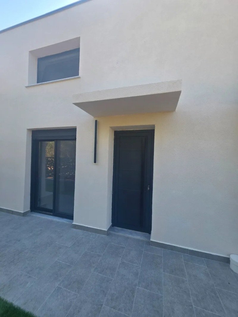 Neubau-Maisonette mit 3 Schlafzimmern und Meerblick, 350 m vom Meer, Nea Irakleia, Chalkidiki