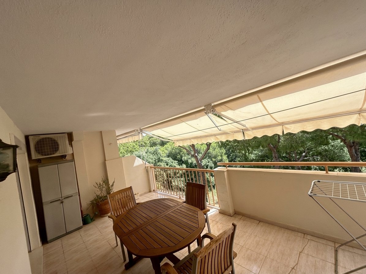Helle Eckwohnung mit 22 m² Terrasse und Swimmingpool in Strandnähe, Calahonda, Spanien
