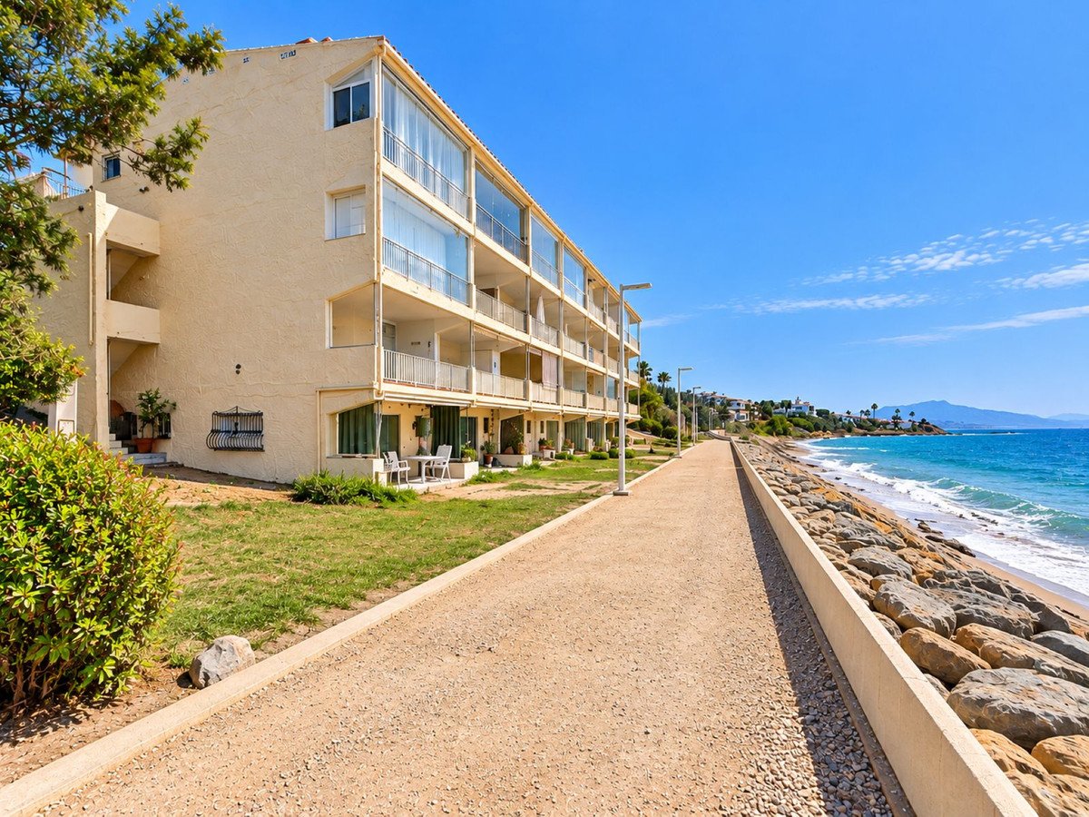 Renovated beachfront apartment with tourist license and sea views, Estepona, Spain