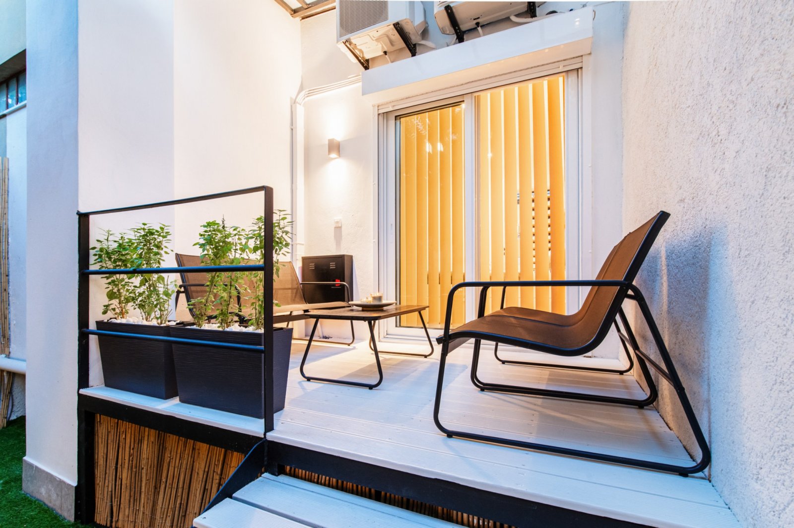 Renovated 2-bedroom maisonette with private garden, 75 m², Chania city centre, Crete