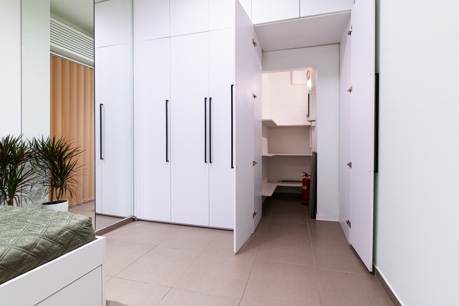 Renovated 2-bedroom maisonette with private garden, 75 m², Chania city centre, Crete