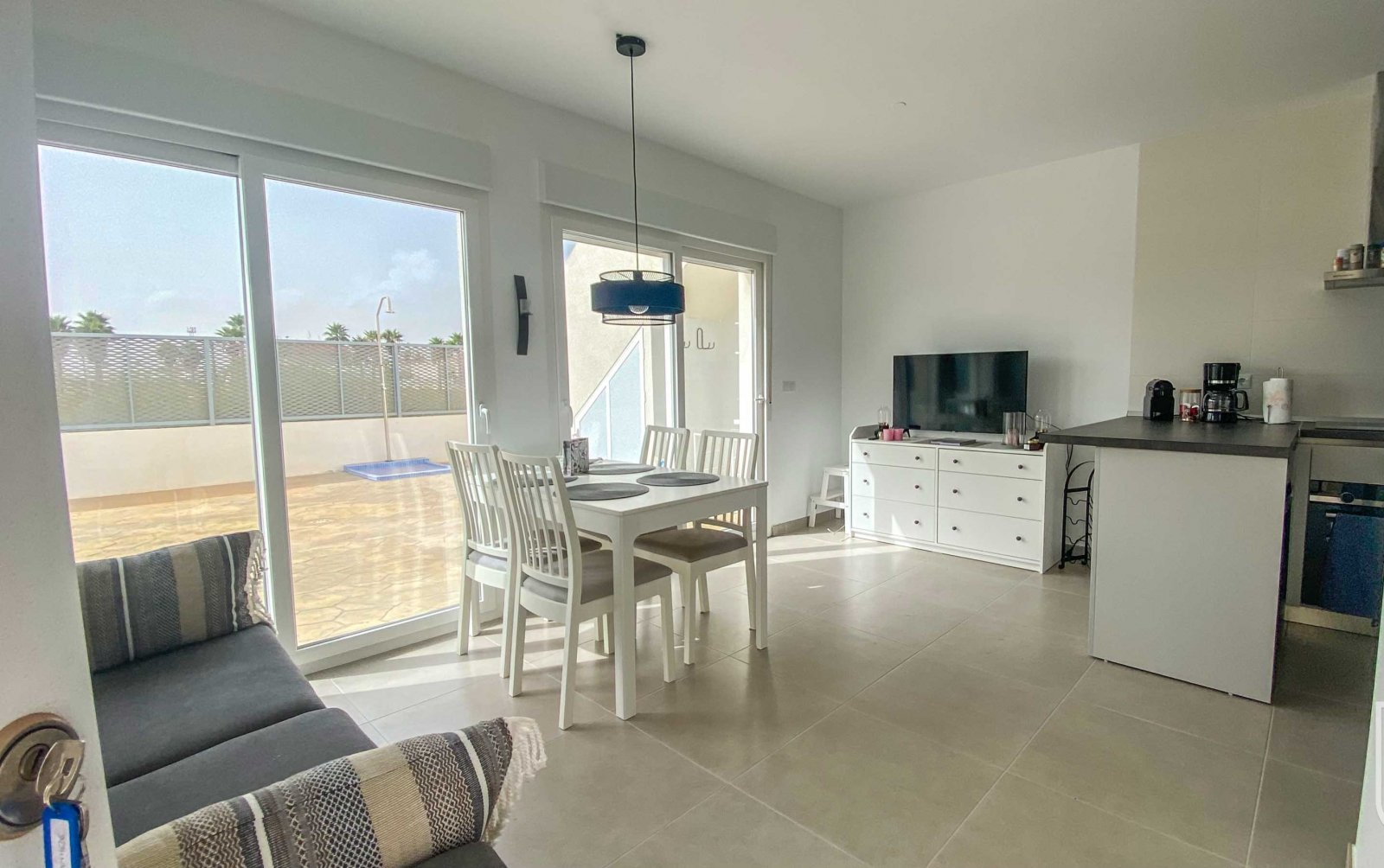 Modern townhouses with private pool 1 km from the sea, Los Alcázares