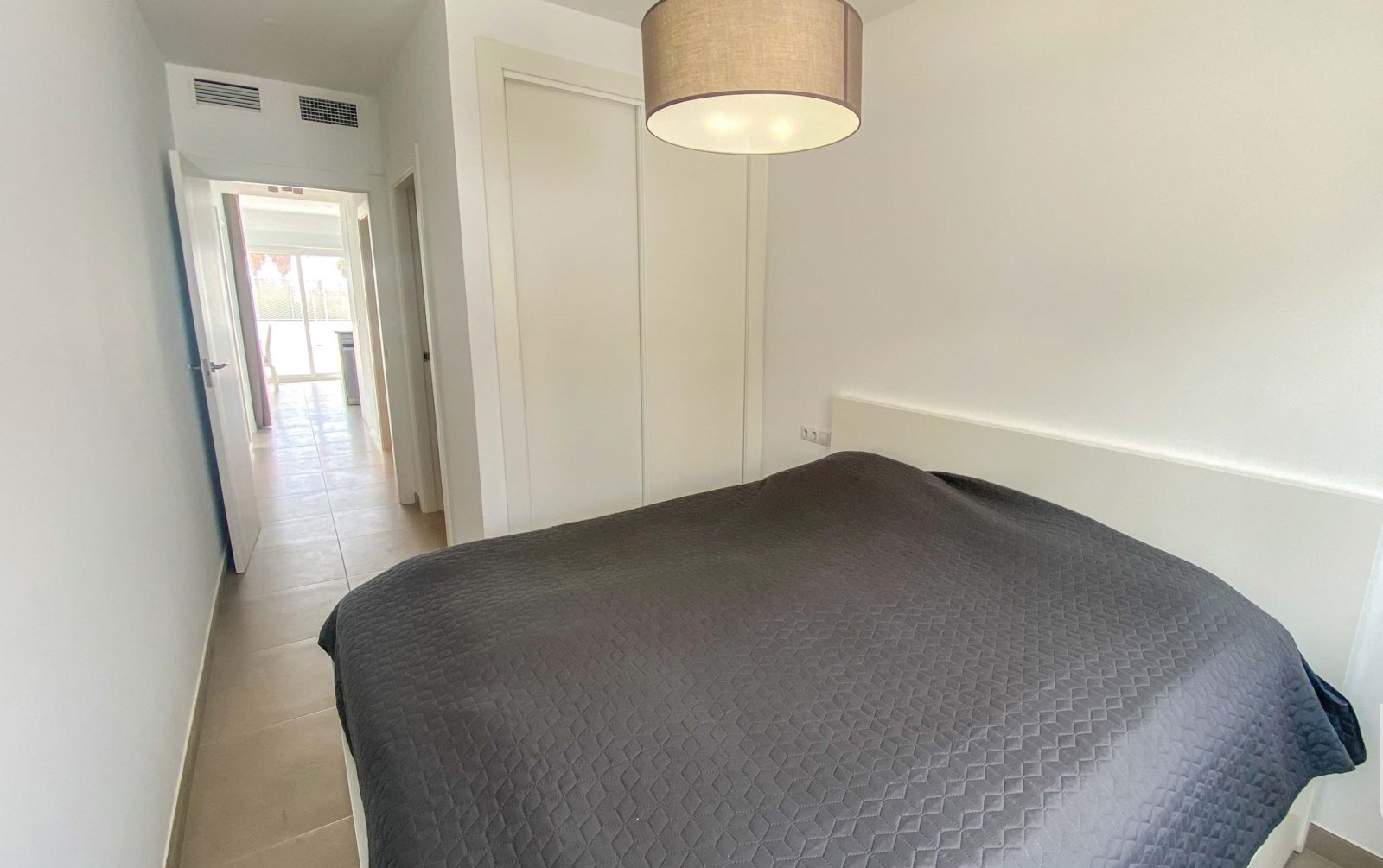 Modern townhouses with private pool 1 km from the sea, Los Alcázares