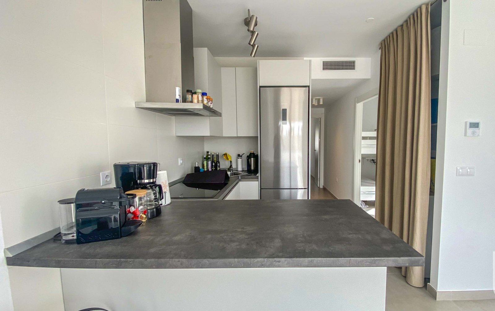 Modern townhouses with private pool 1 km from the sea, Los Alcázares
