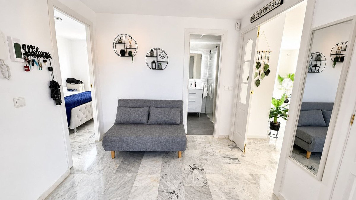 Penthouse mit 46 m² großer Terrasse und Panoramablick auf das Meer in der Nähe des Golfplatzes, Manilva, Spanien