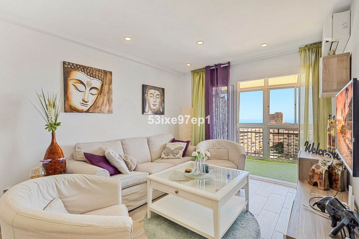 Completely renovated top floor apartment with sea views, Fuengirola, Spain