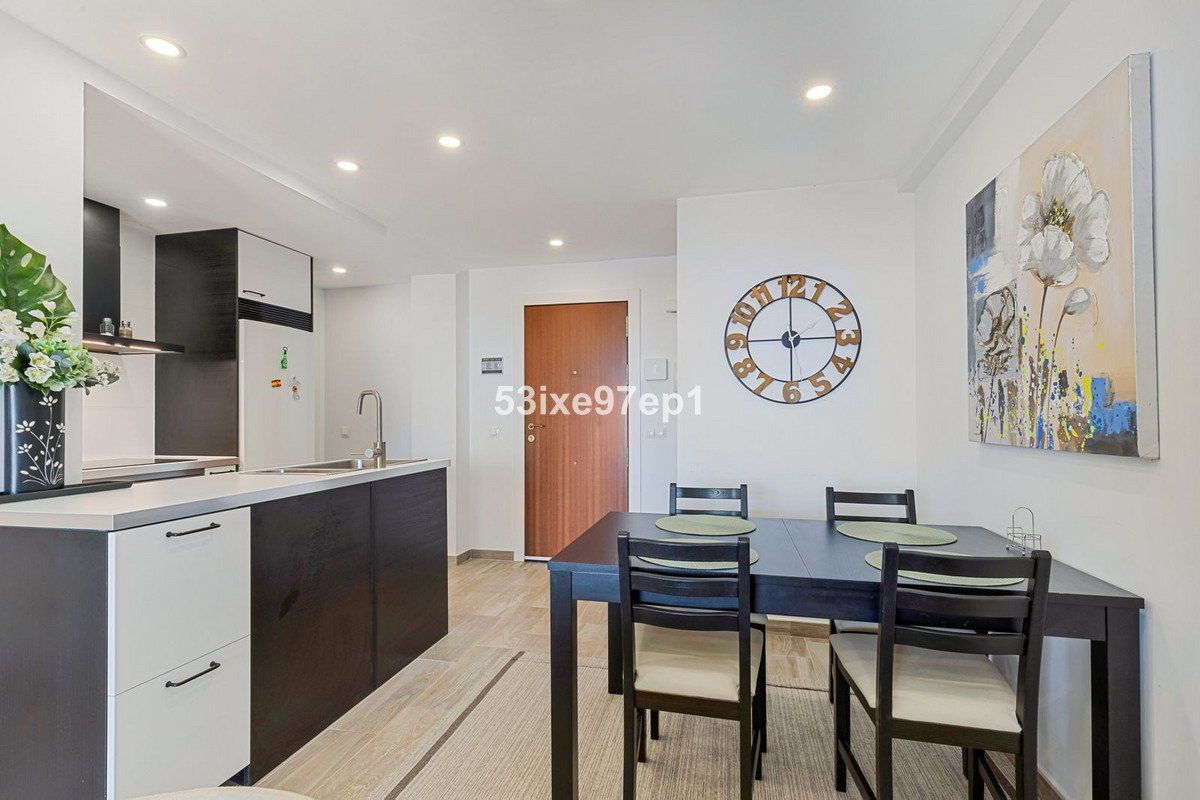 Completely renovated top floor apartment with sea views, Fuengirola, Spain