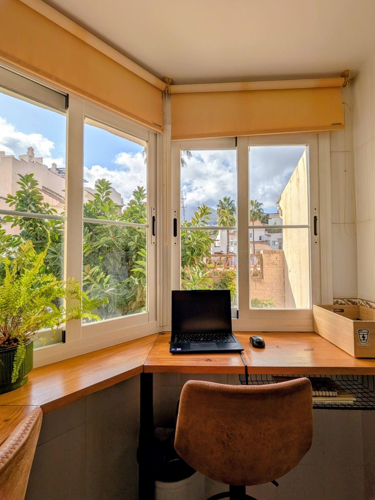 Apartment mit überdachter Terrasse (25 m²), zwei Garagenstellplätzen und Meerblick, Benalmádena, Spanien