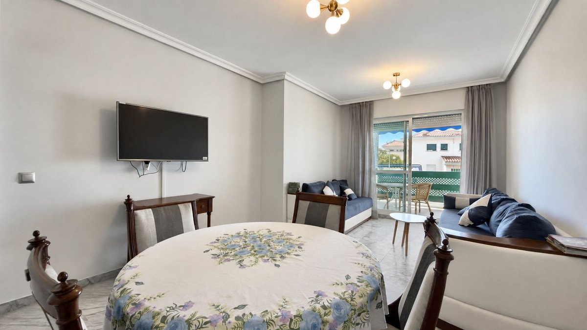 Two-bathroom apartment near Puerto Banús, Marbella, Spain