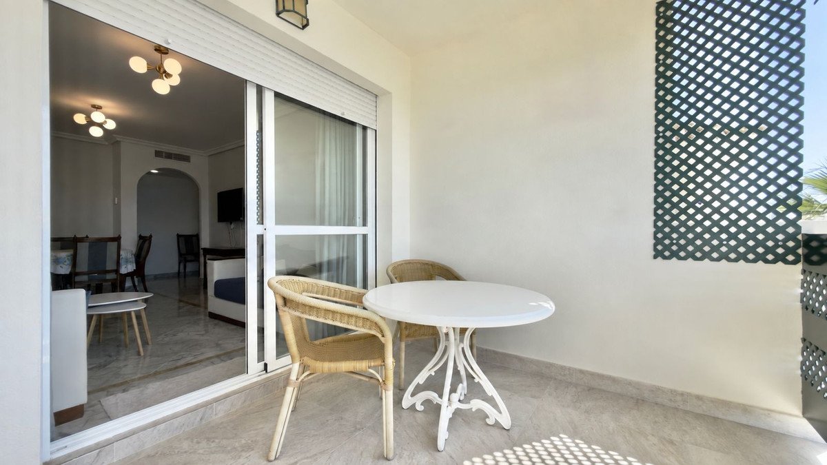 Two-bathroom apartment near Puerto Banús, Marbella, Spain