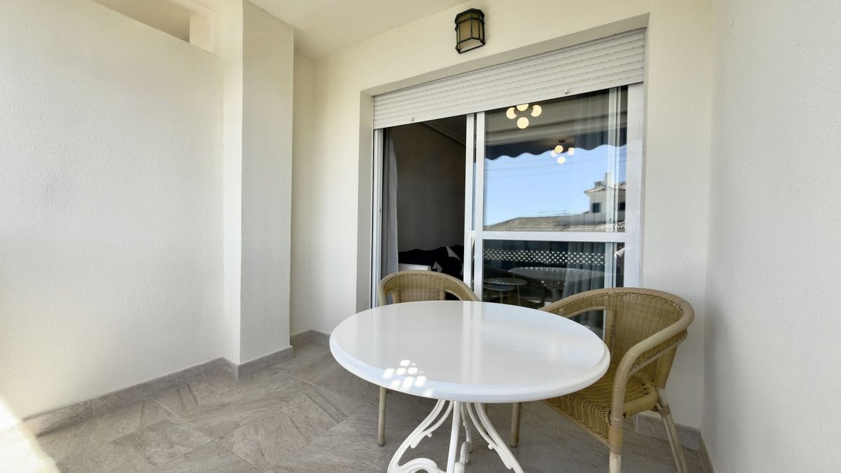 Two-bathroom apartment near Puerto Banús, Marbella, Spain