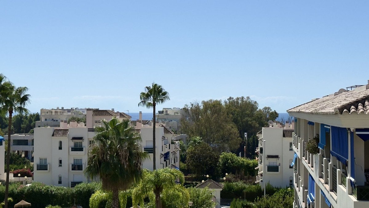 Two-bathroom apartment near Puerto Banús, Marbella, Spain