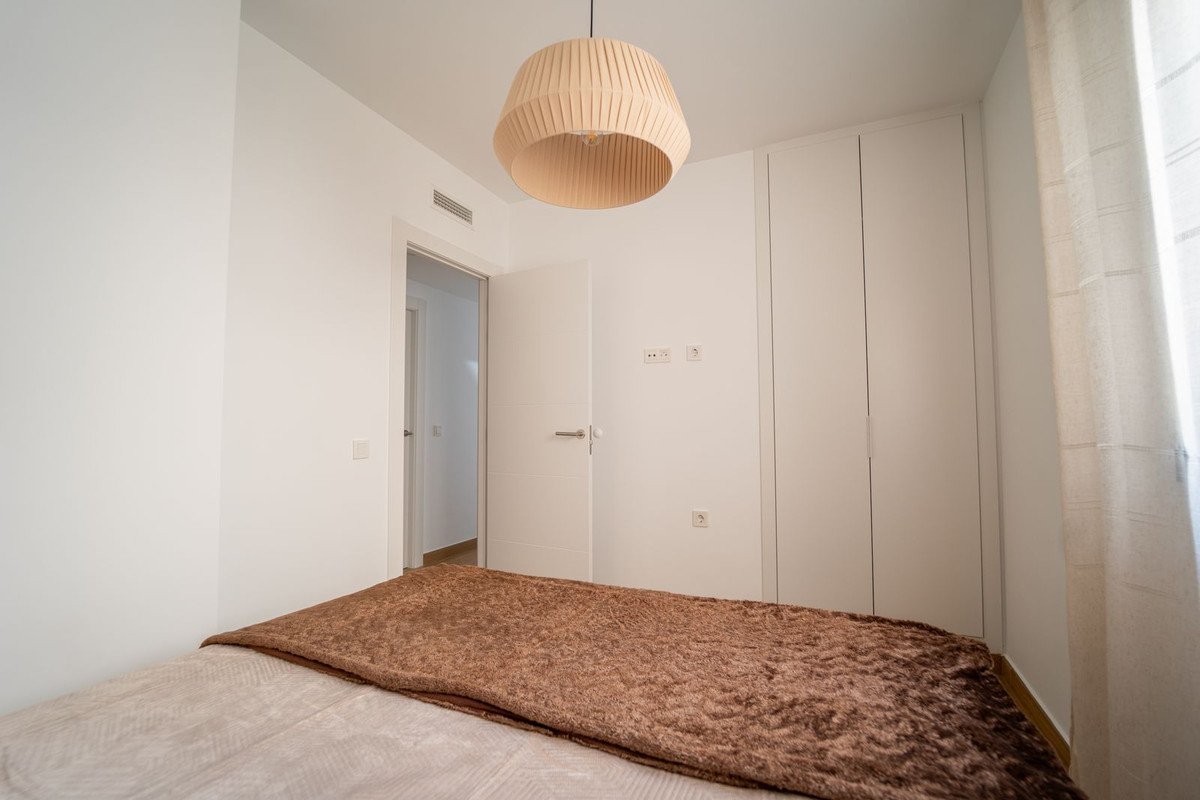 New top floor apartment with sea views and garage, Villajoyosa, Spain
