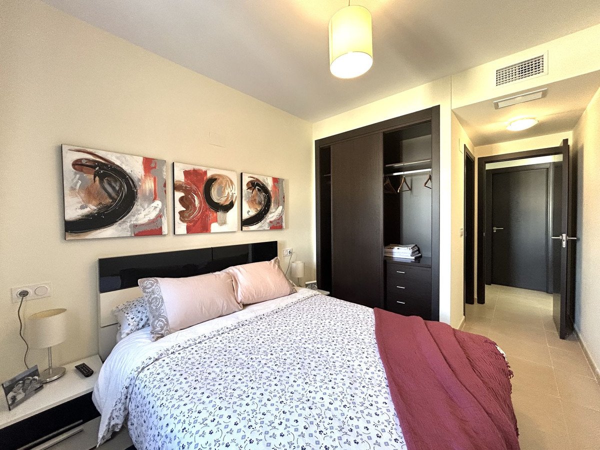Top floor apartment with solarium 250 m from La Mata beach, Torrevieja, Spain