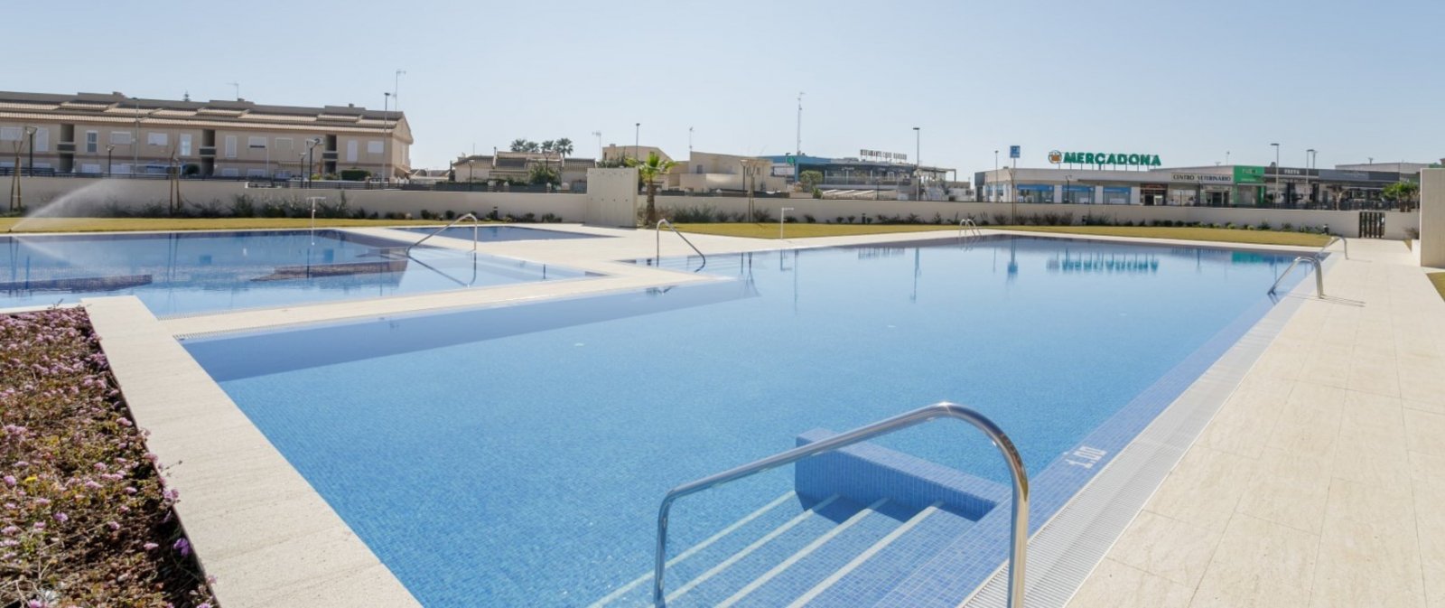 New penthouse with solarium and sea views 700 m from La Mata beach, Torrevieja, Spain