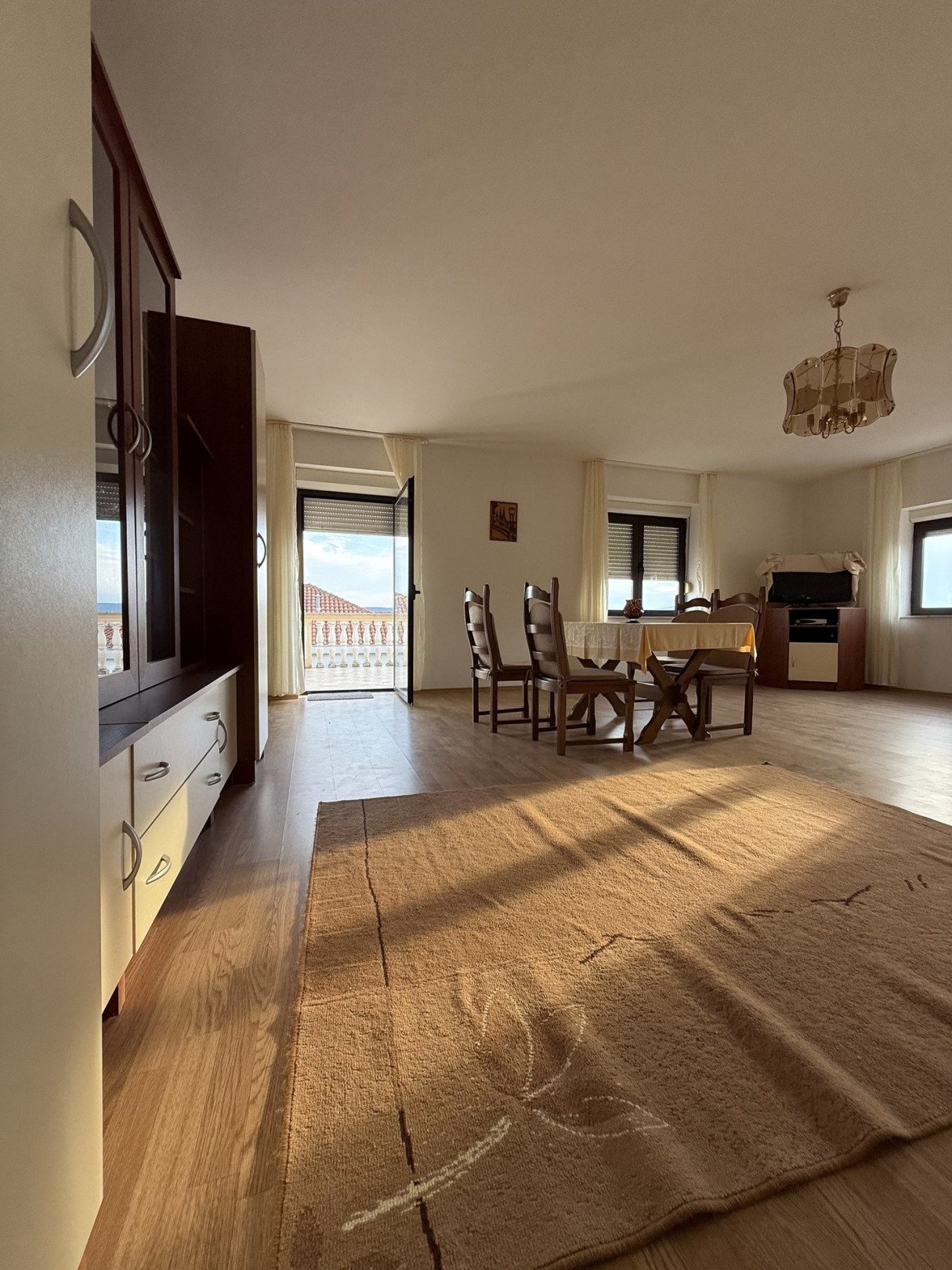 House with two three-room apartments with separate kitchen and sea view, Sveti Filip i Jakov, Croatia