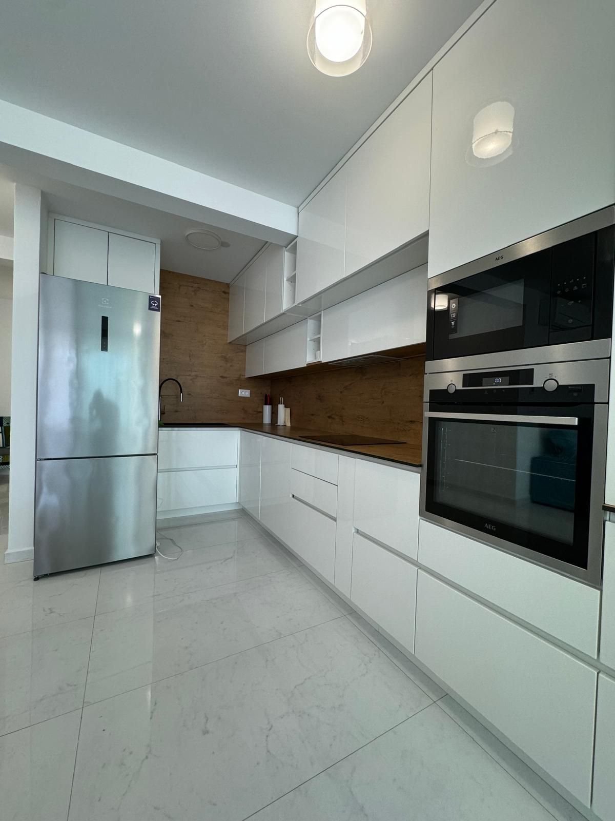 Furnished 3-bedroom apartment by the infinity pool in the first row, Zadar, Croatia