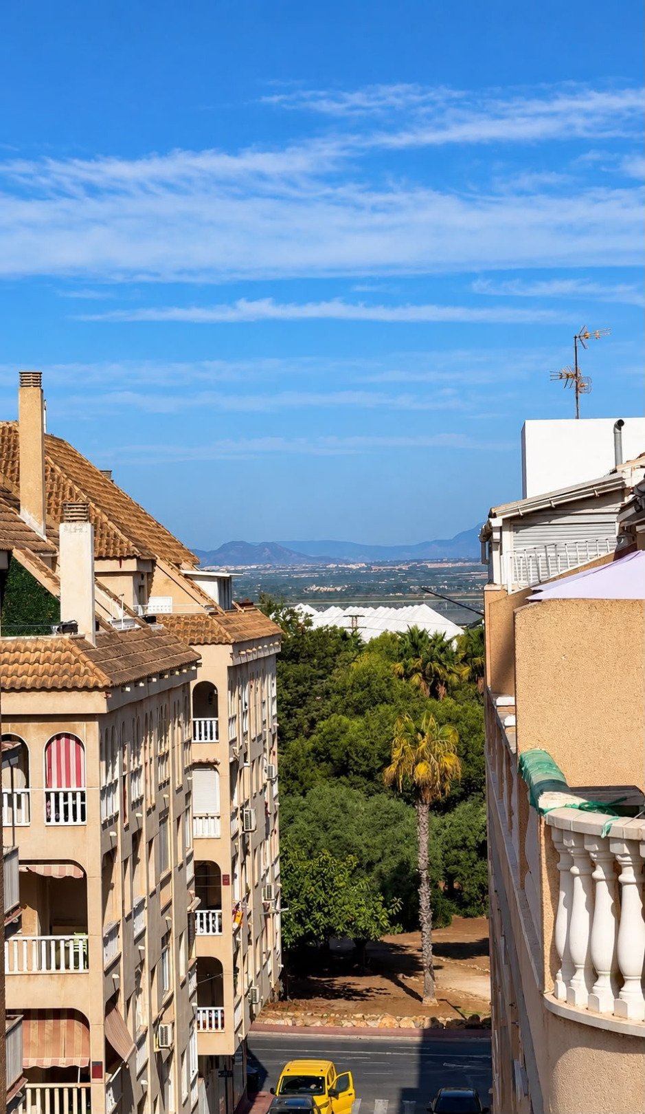 Torrevieja, Alicante: Modern apartments 3 minutes from the sea, Torrevieja, Spain 
