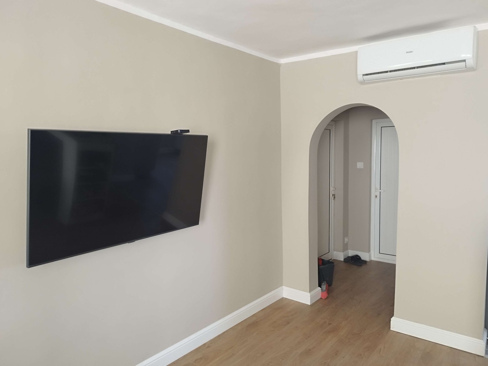 Large Renovated House with 4 Bedrooms and Beautiful Panorama for Sale in the Village of Botevo