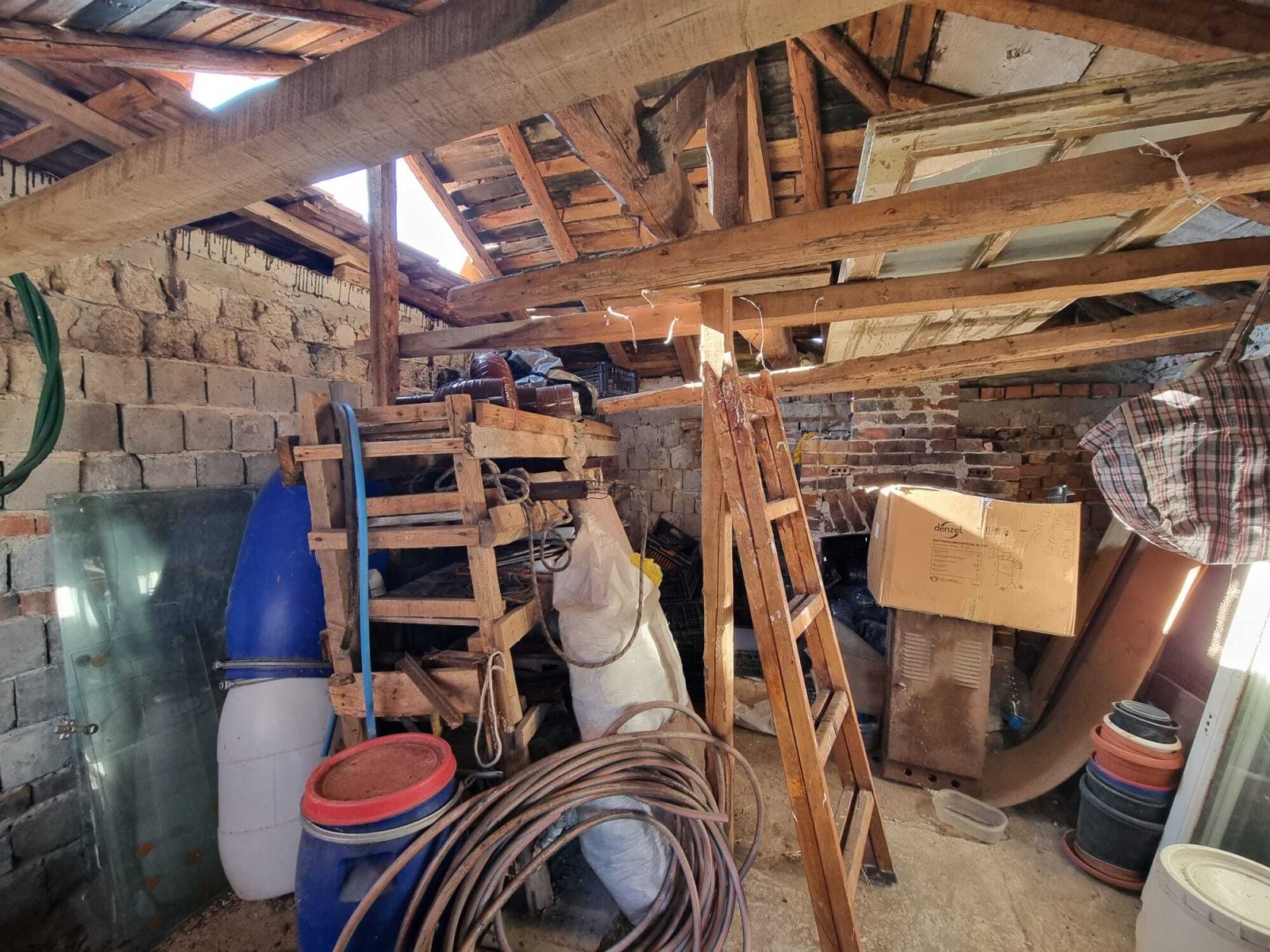 House with basement in the Vinarisko Region, Burgas, Bulgaria.