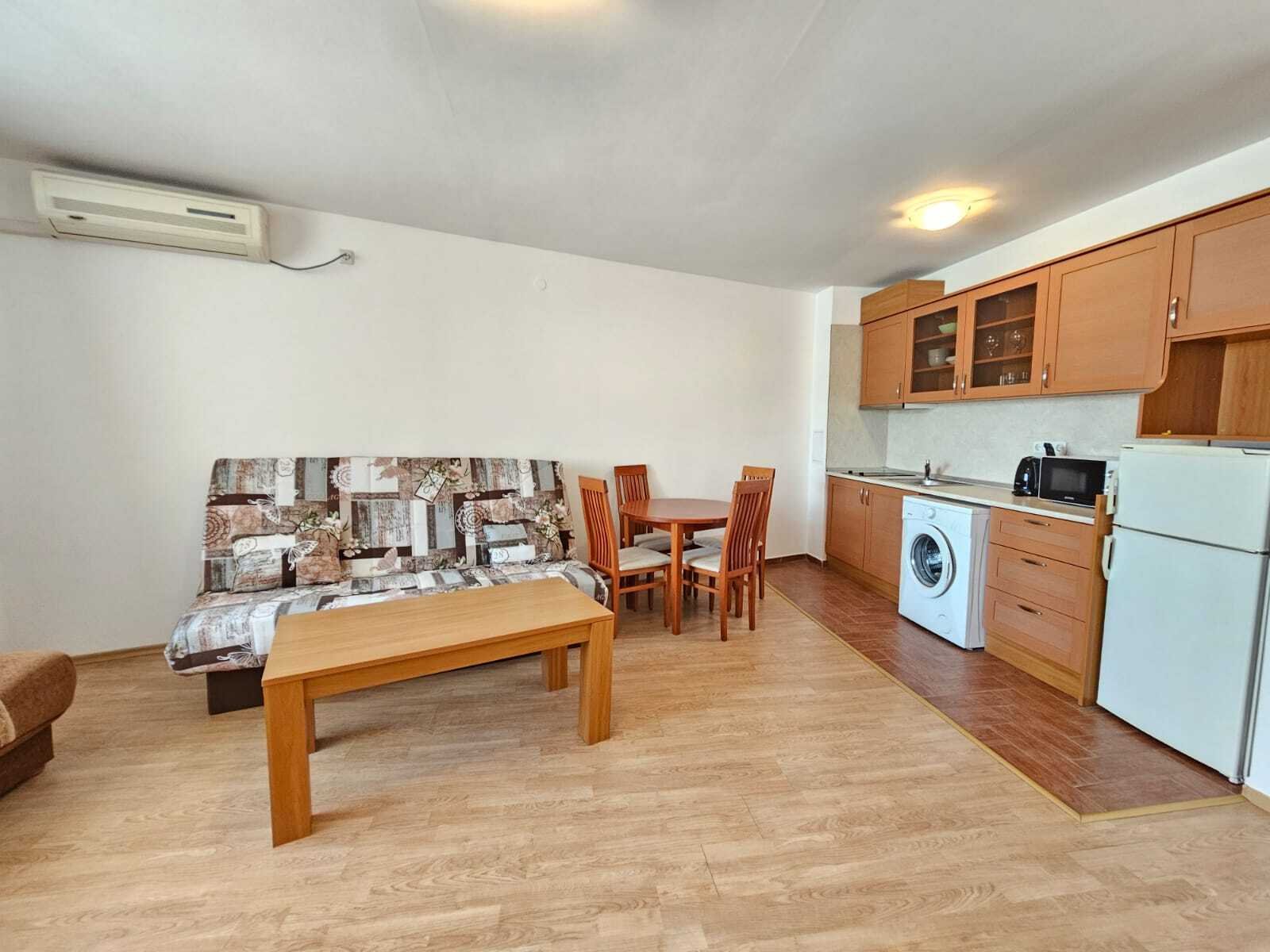 First seafront! Apartment in a large, year-round operated residential complex Riviera Fort, Bulgaria.