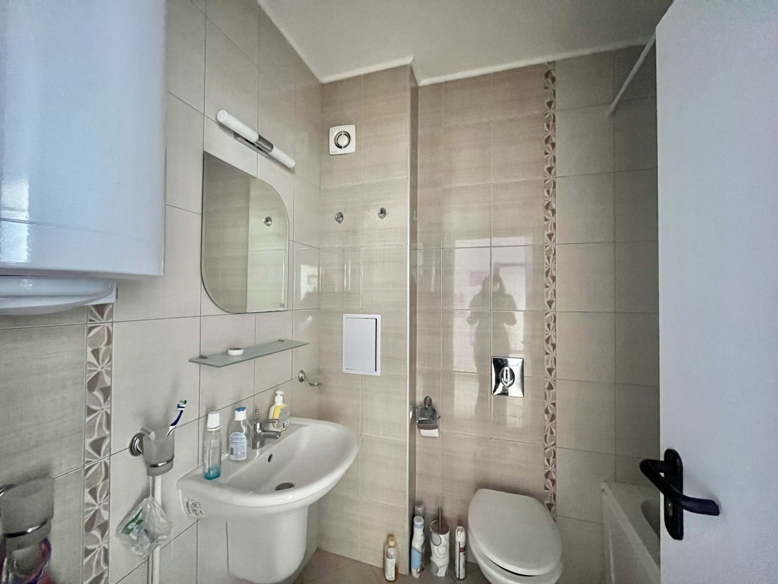 One-Bedroom Apartment with Sea View in the Kristal Complex, Nessebar