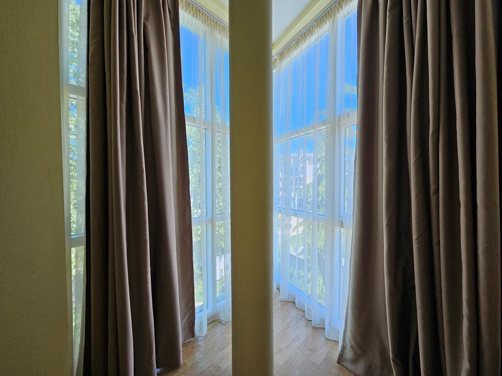 Modern 3-room apartment with 97 m² in the Pirop City Complex, Sunny Beach