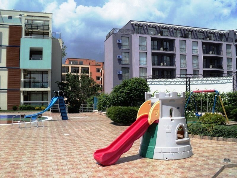 Modern 3-room apartment in Sunny Beach, Bulgaria – Complex Sun City 1, 2nd floor.