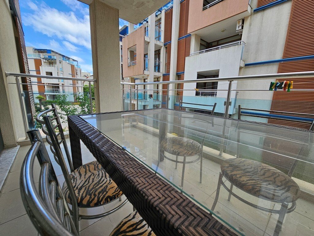 Modern 3-room apartment in Sunny Beach, Bulgaria – Complex Sun City 1, 2nd floor.
