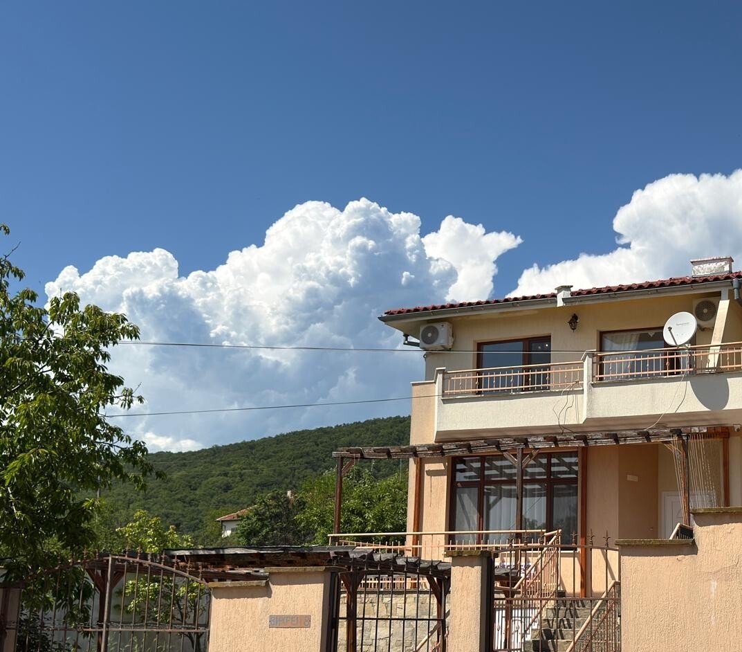 Kosharitsa: Single-family house in Kosharitsa, Burgas Region, Bulgaria. 