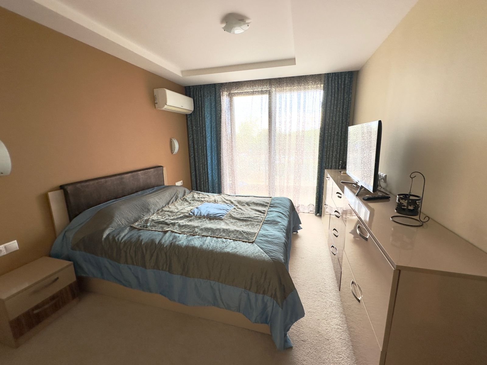 Ravda: Two-room apartment with a separate kitchen, only 100 meters from the sea! 