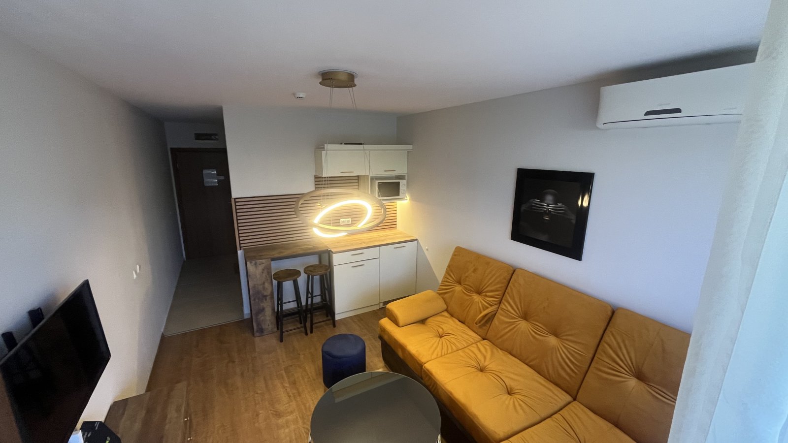 Sveti Vlas: The translation of 