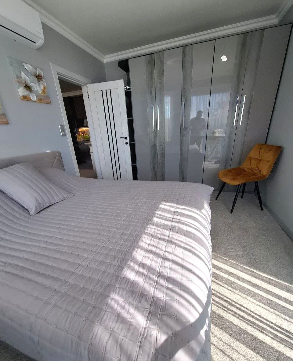 Luxurious two-room apartment in the residential complex VIP Vision.