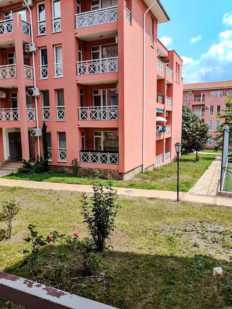 Studio in the residential complex Sunny Day 6