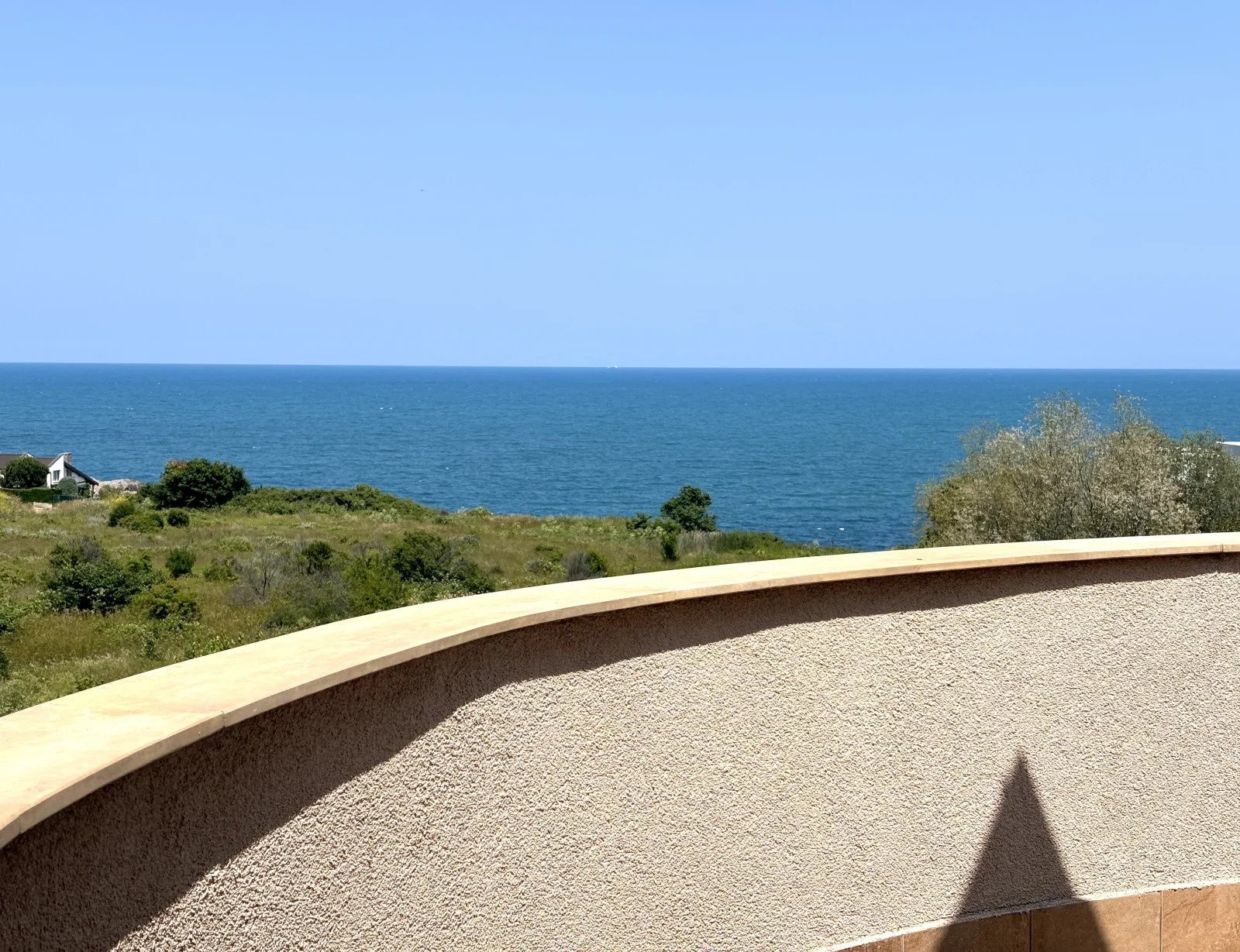 Elegant panorama maisonette in the Atia Resort complex, Chernomorets.