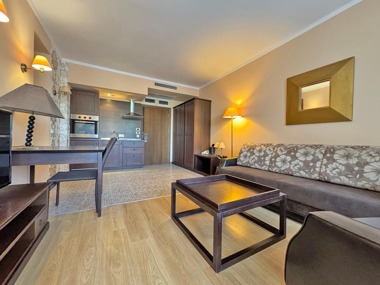 Two-room apartment in the Barcelo residential complex, Sunny Beach.
