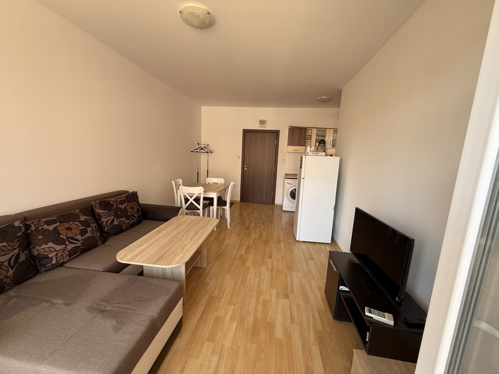 Two-room apartment in the Sunny Day 6 residential complex, Sunny Beach