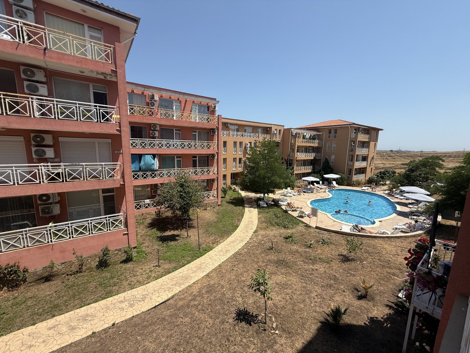 Two-room apartment in the Sunny Day 6 residential complex, Sunny Beach