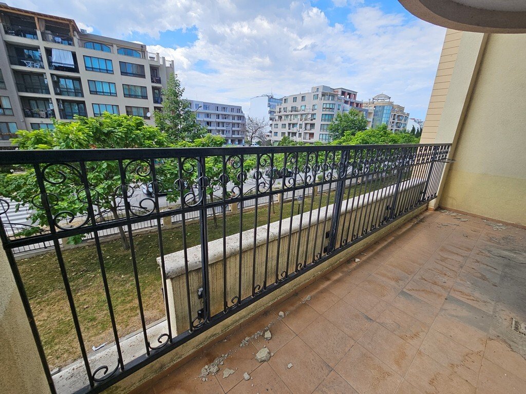 3-room apartment in Sunset Resort, Pomorie, Bulgaria