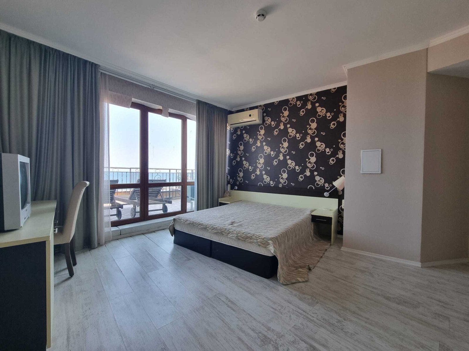 2-room apartment with sea view at the Grand Hotel Sveti Vlas, Bulgaria