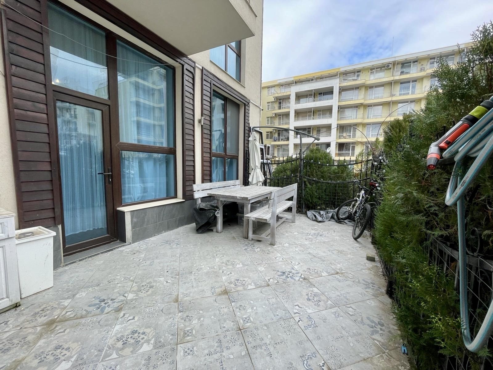 Four-room apartment in the Sun Gate complex at Sunny Beach